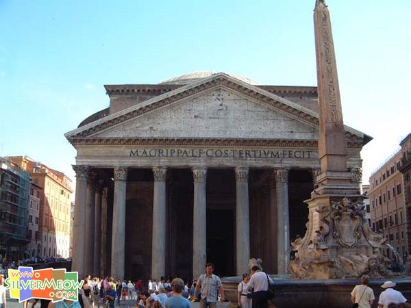 建於公元前27年, 高43公尺