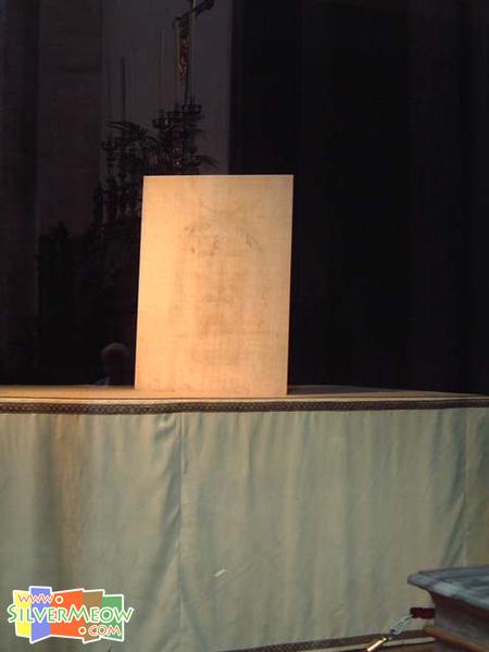 收藏於教堂内之基督裹尸布