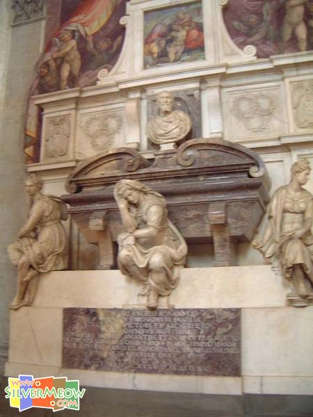 米高安哲奴之墓