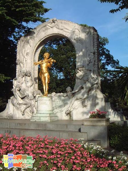 史特勞斯像 Joh. Strauss Dkm.