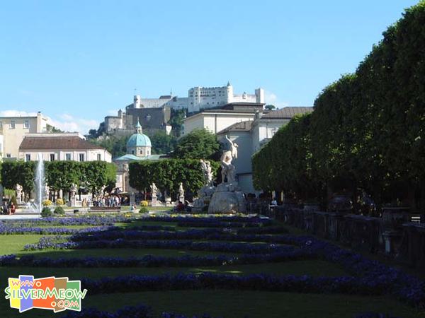 由公園遠眺對岸之荷恩薩爾斯堡