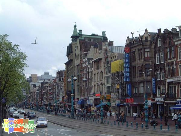 荷兰阿姆斯特丹 Damrak 大道