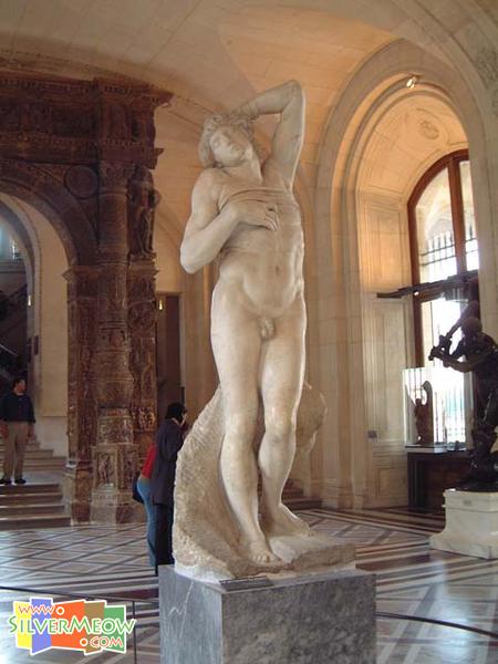 垂死之奴 L'Esclave mourant, 米高安哲奴於1513至1520年間作品