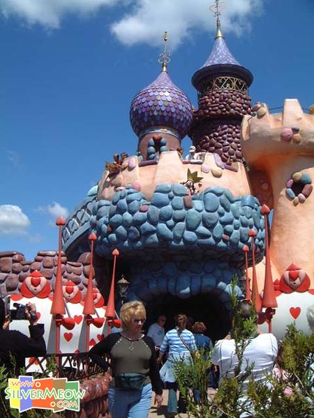 夢幻樂園 Fantasyland - 愛麗絲迷宮 Alice's Curious Labyrinth