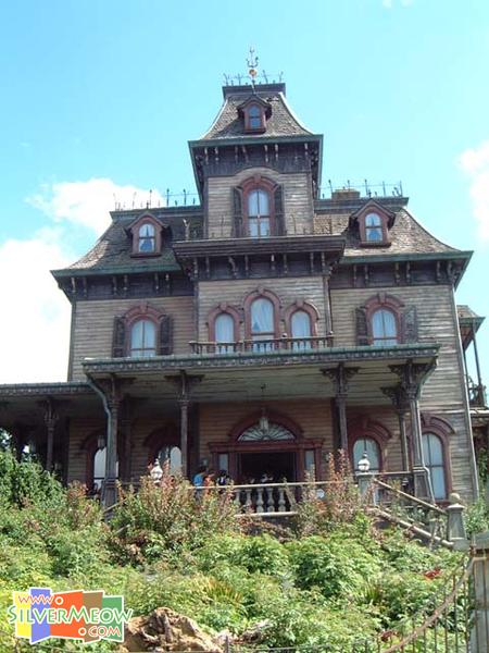 西部樂園 Frontierland - 幽靈公寓 Pantom Manor