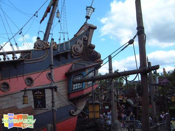 探险乐园 Adventureland - 铁钩船长海盗船 Captain Hook's Pirate Ship