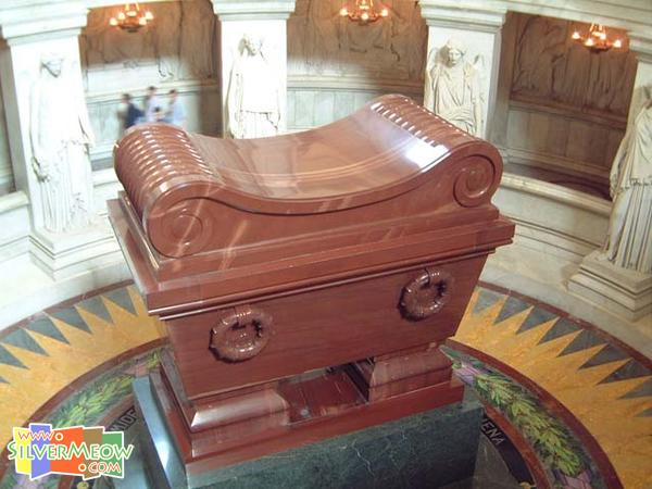拿破崙棺塚 The Emperor's tomb