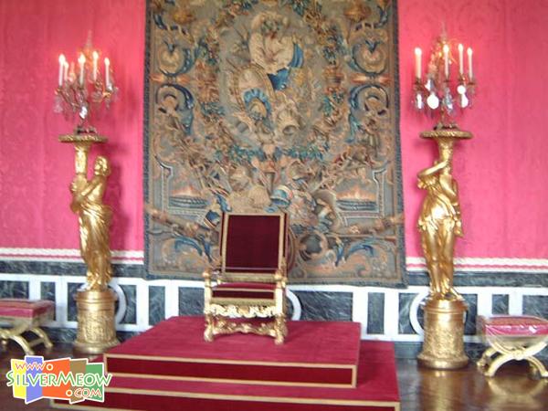 梵尔赛宫内部, 阿波罗厅 Le Salon d'Apollon, 路易十四加冕室