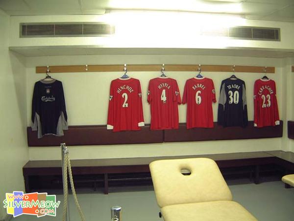 利物浦晏菲路球場主隊隊員更衣室