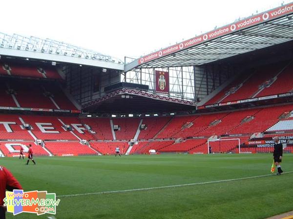 曼联奥脱福球场