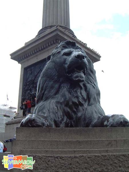 尼爾遜紀念柱下銅獅