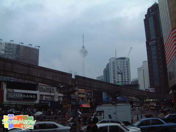 购物中心大门外 Jln. Bukit Bintang 与 Jln. Sultan Ismail 交界