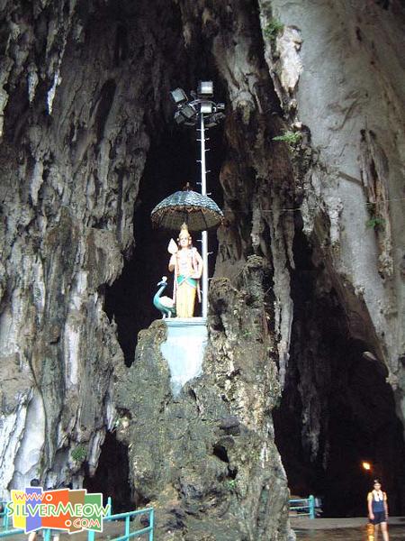 黑風洞入口神像