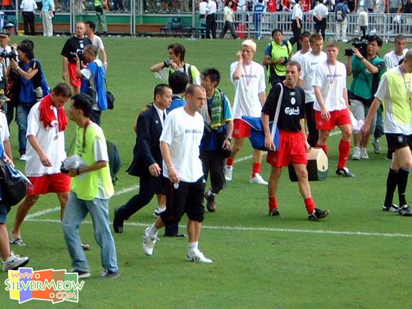 梅菲番入更衣室