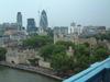 由塔桥步桥上鸟瞰伦敦塔 Tower of London